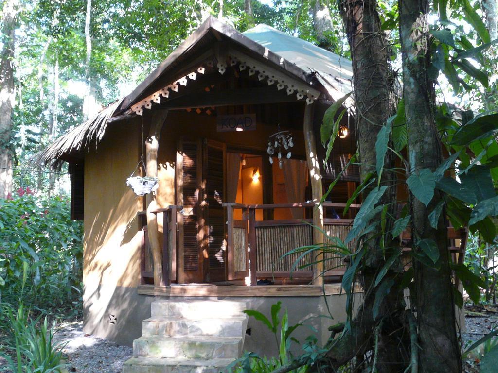 Korrigan Lodge Cahuita Eksteriør bilde